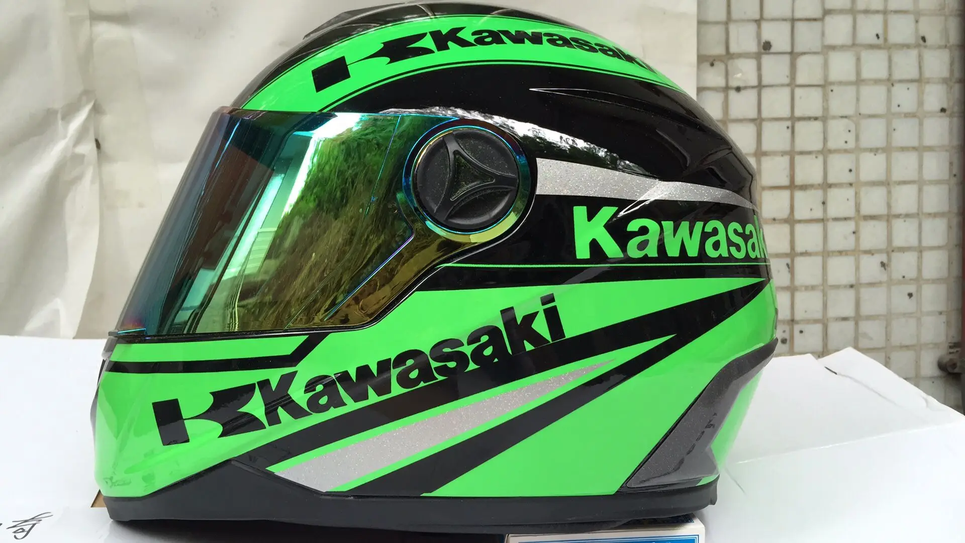

Kawasaki helmet men and women summer helmet motorcycle helmet off-road helmet sports car helmet full face motorcycle helmet