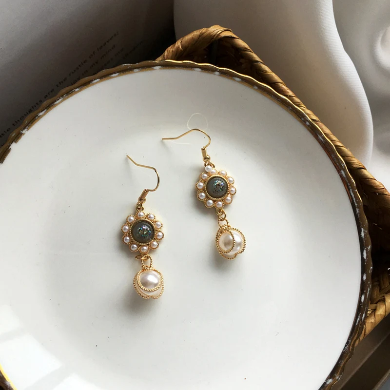 

Fashion Jewelry Dangle Earrings Hot Selling Metal Blue Resin White Simulated Pearl Drop Earrings For Female Lady