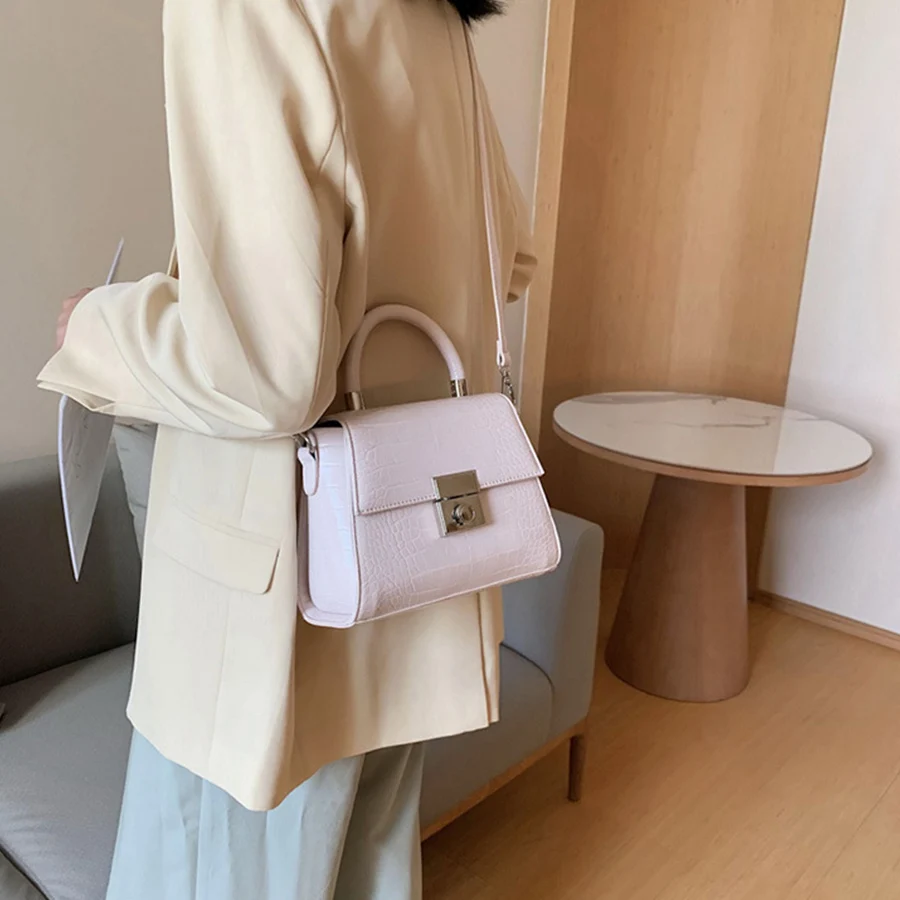 

Crocodile Pattern Women's Handbag 2020 Korean Quality PU Leather Messenger Bag Fashion Shoulder Small Square Bag bolsas de mujer