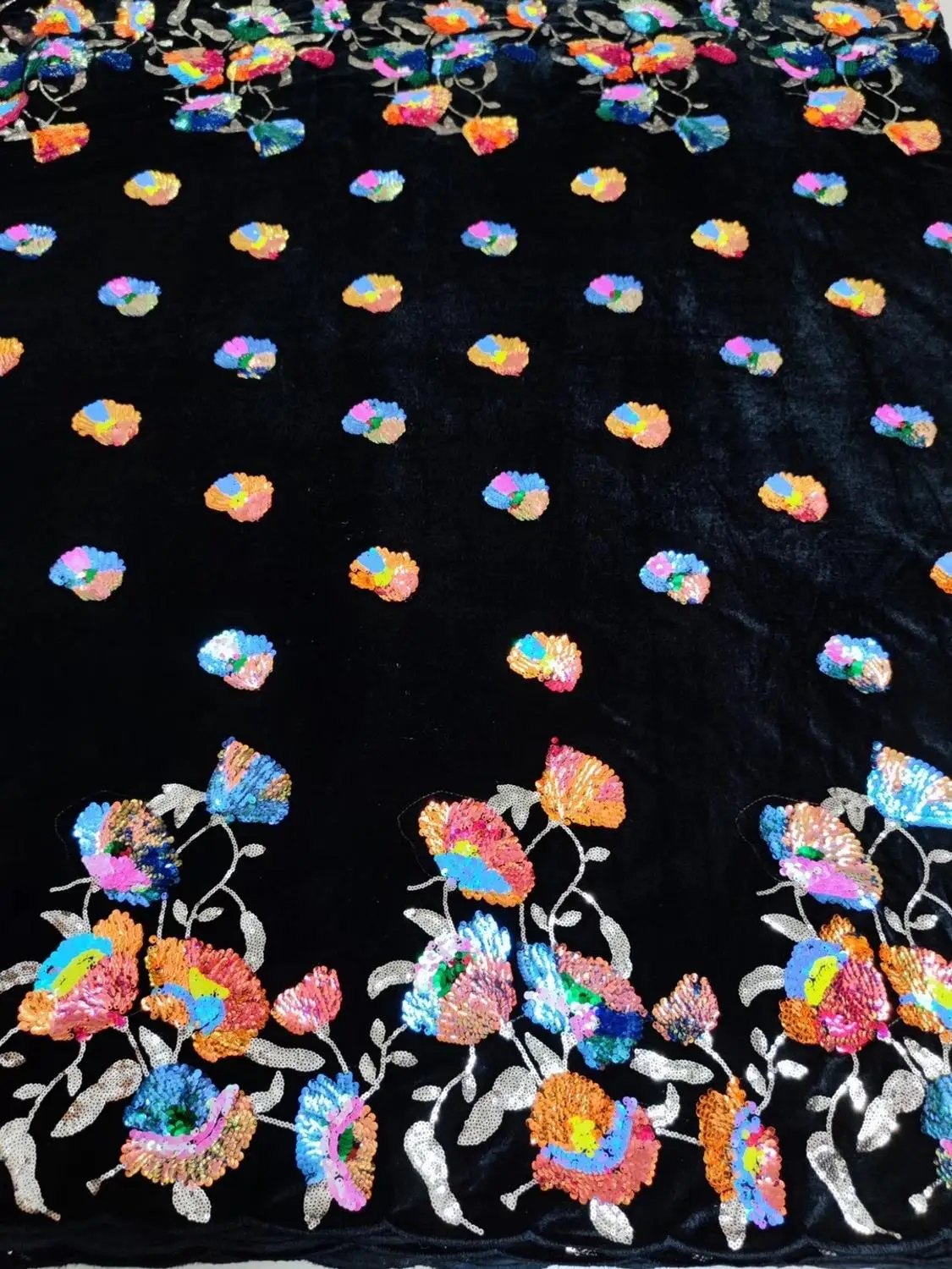 

Nigerian Velvet Lace Fabric with sequins 2020 African sequins Lace Fabric for Wedding Dress