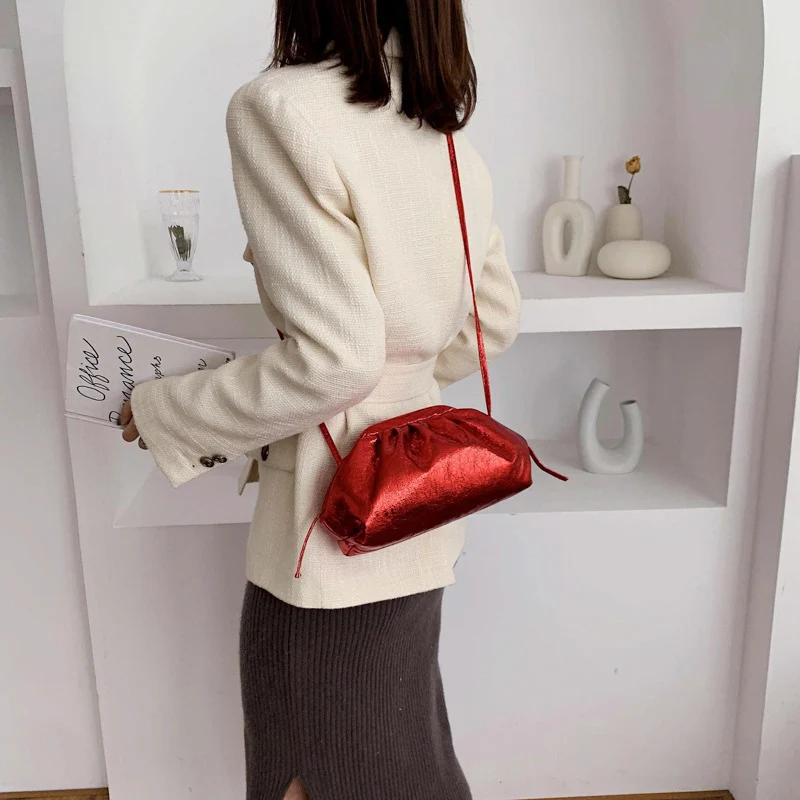 Недорогой женский клатч в форме облаков плиссированная сумка-мессенджер на