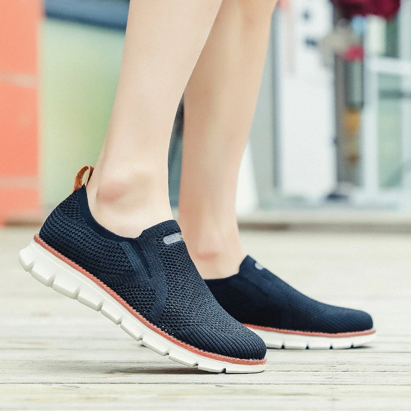 

2020 Running Shose Lightweight Casual Breathable Comfortable Non-slip Wear-resisting Men's Sneaker Slip-On Rubber Running Shoes