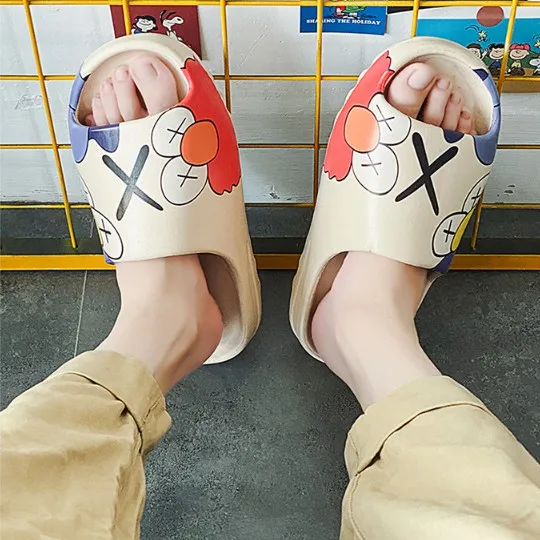 Шлепанцы kanye в западном стиле для мужчин летние Нескользящие тапочки сланцы с