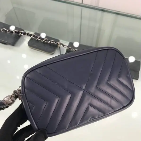 

Branded Women's Shoulder Bags 2020 leather Quality Thick Metal Chain Shoulder Purses bolsos Handbag Women Bags Ladies stripe Bag