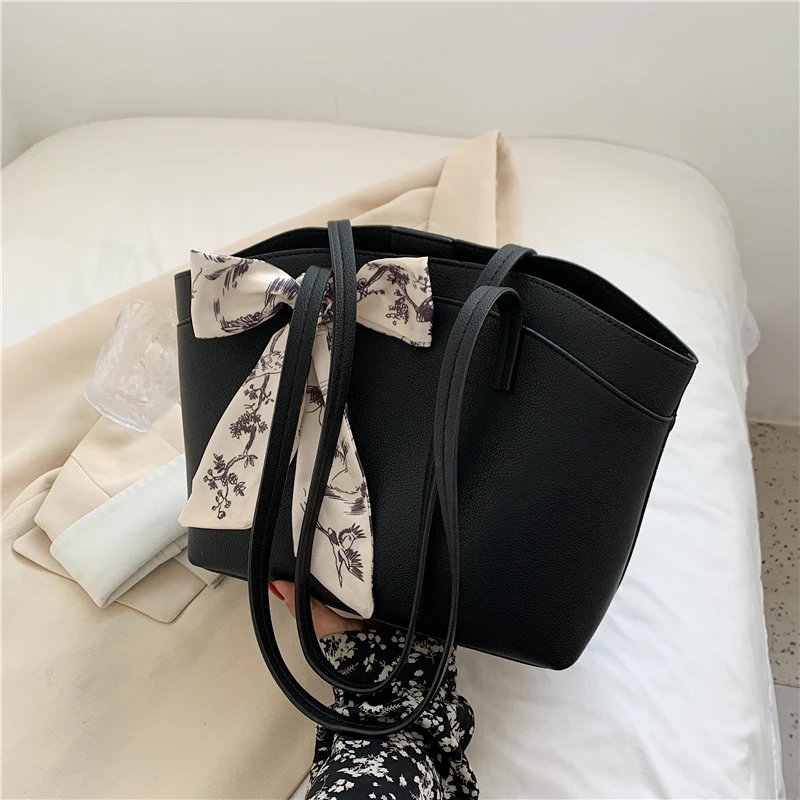 

Scarves Leather Bag for Women Leather Handbag Tote Shoulder Bag Ladies Purse and Handbag Luxury Designer Bolsos Sac A Main Femme