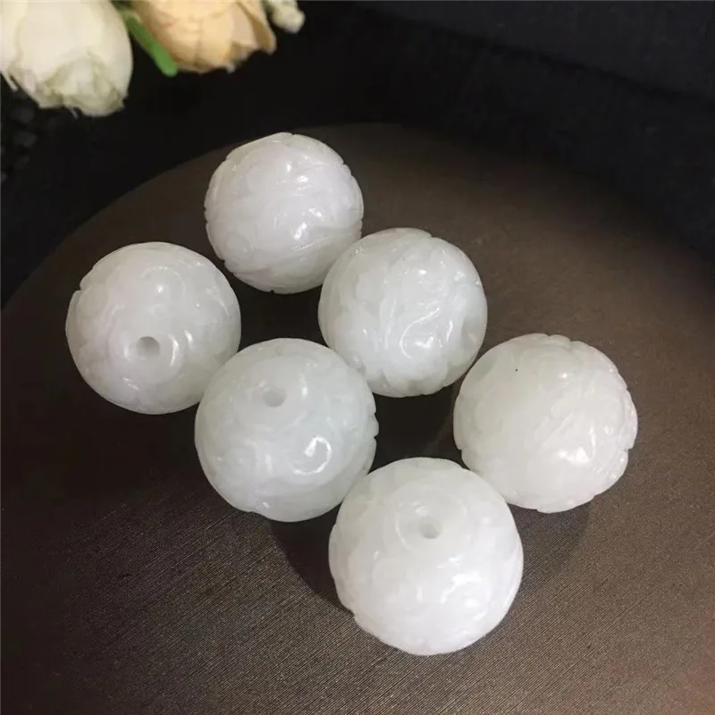 

Natural Hetian white jasper round Keystone beads pendant healing necklace