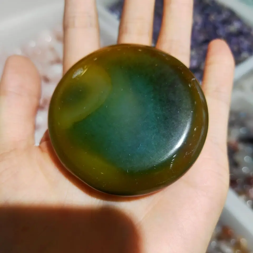 

Natural Carnelian Crystal Palms Agate Stone Palm Stones Reiki Chakra Energy Home Room Office Fengshui Decor
