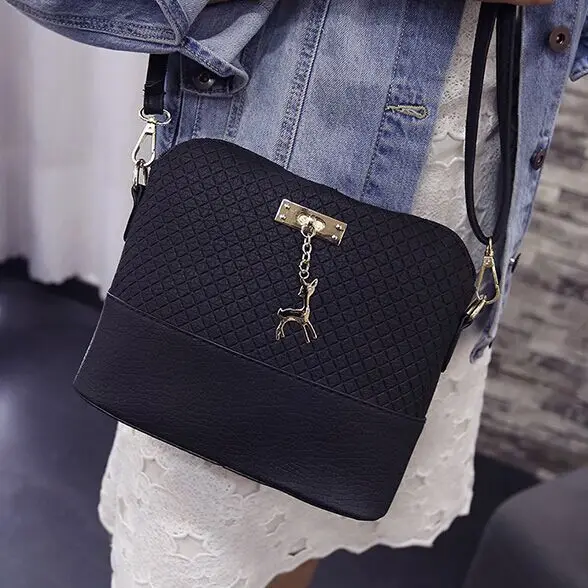 

2021 Women Bag Messenger Bags Fashion Bag with Deer Toy Shell Shape Girls Shoulder Crossbody Bags Luxury Handbag Designer