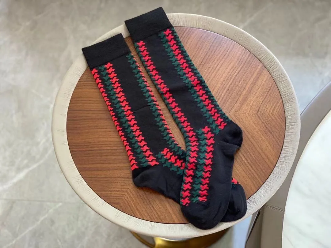 

2021 France letter Sexy Warm short Cotton luxury Stocking 2color Splicing Stocking Women Spring Knee Knitted Stockings no box