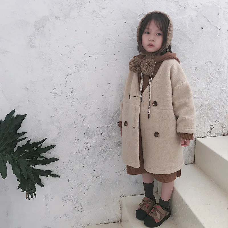 Зимние Модные пальто из овечьей шерсти с v образным вырезом для девочек коллекция