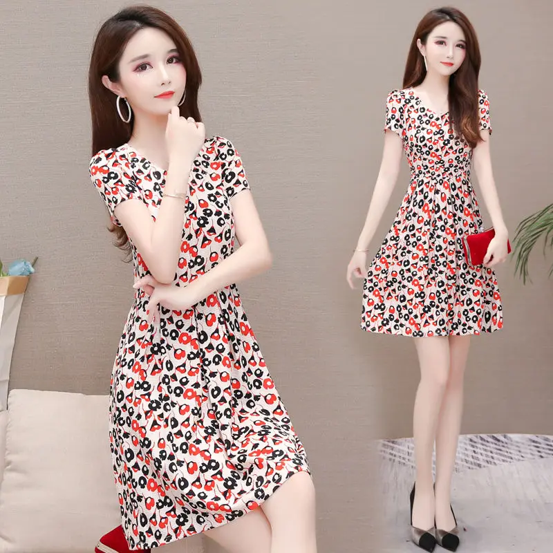 

2021 dress, high-end temperament, floral, western style, large size, waist and thin