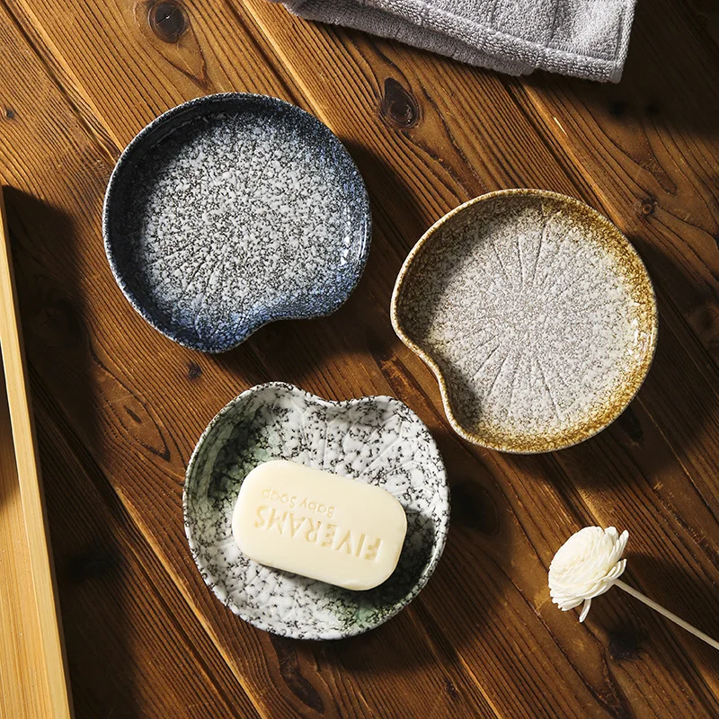 

Round Vintage Soap Dish Holder Shower Ceramic Luxury Soap Dish Bathroom Storage Japanese Travel Porte Savon Bathroom Products