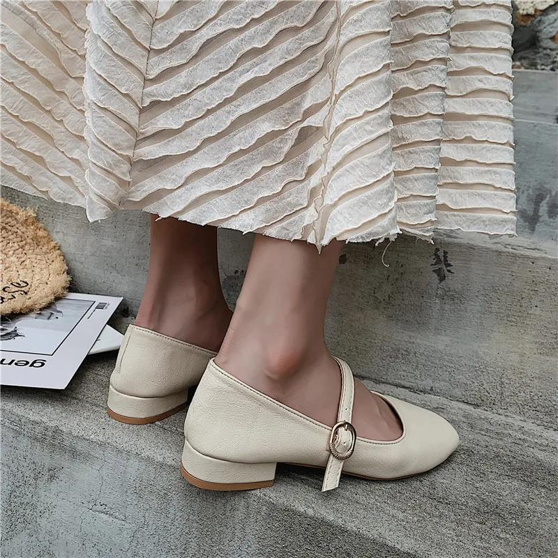 

Маленькие кожаные туфли, женские летние туфли с закрытым носком, Мягкие Туфли Мэри Джейн в японском стиле на плоской подошве, 2020