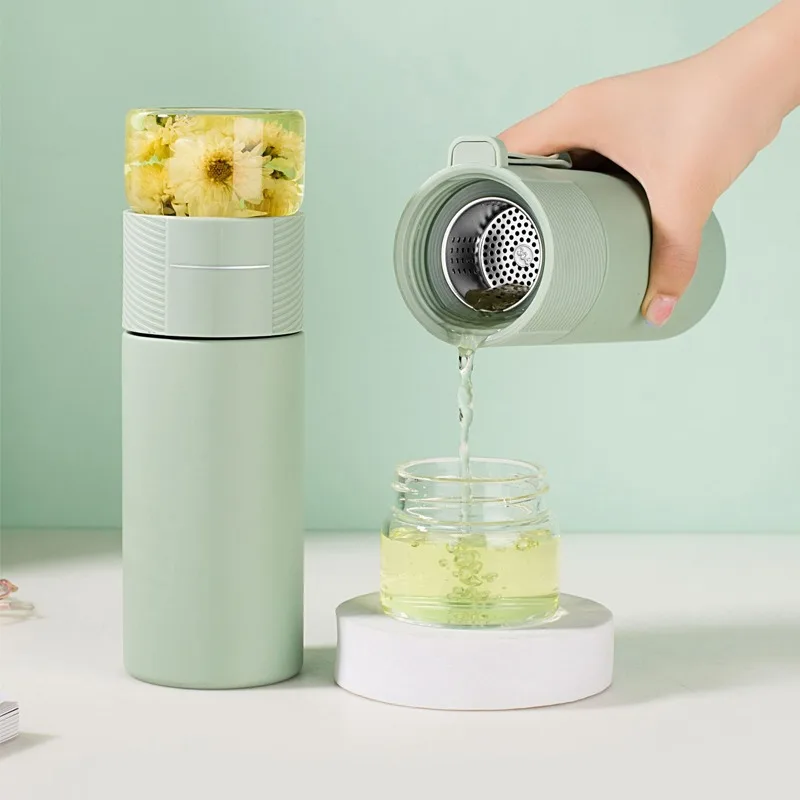 

Insulated Cup with Filter Stainless Steel Tea Bottle Tea Infuser Vacuum Cup with Glass Infuser Separates Tea and Water 500ML
