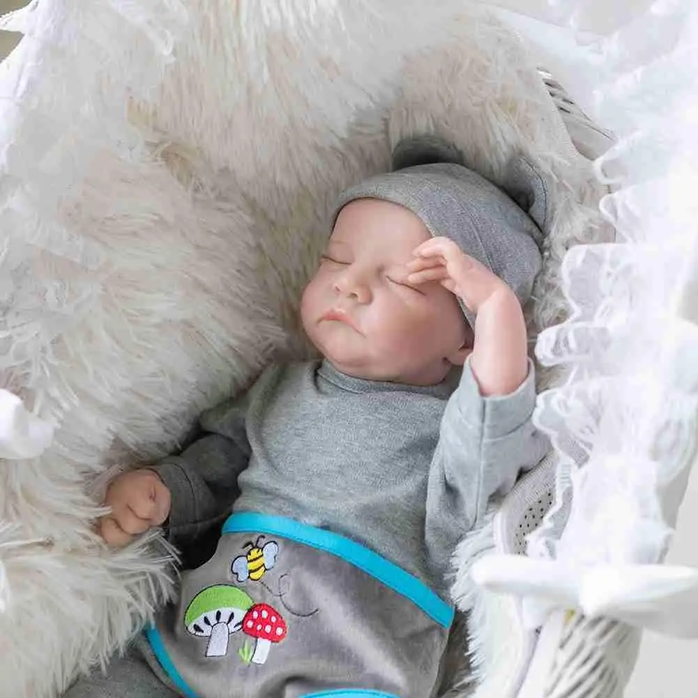 

50cm Smiling Baby Doll Lifelike Doll Real Kids Toy 3D-Paint Skin Silicone Reborn Boy Baby Like Real Bebe
