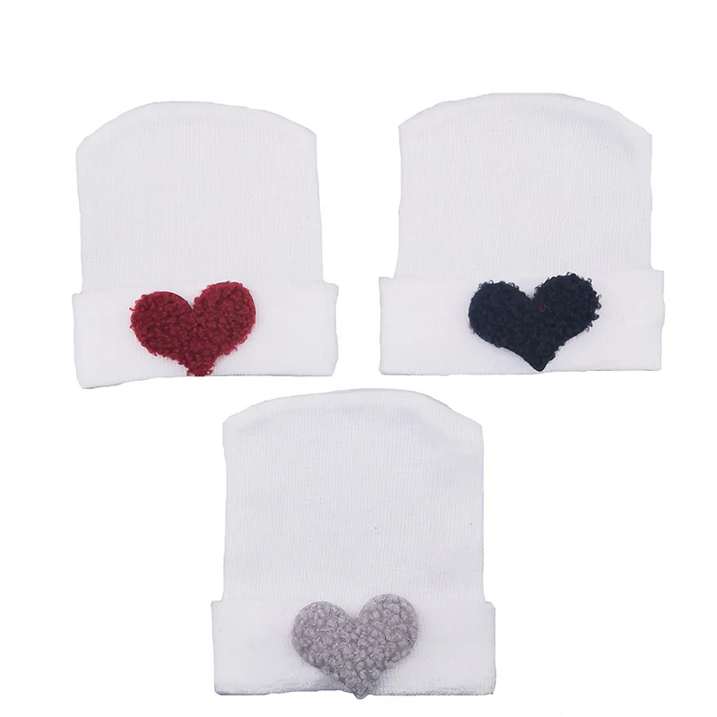 Шапка Детская осенняя трикотажная из хлопка с сердечком | одежда и обувь