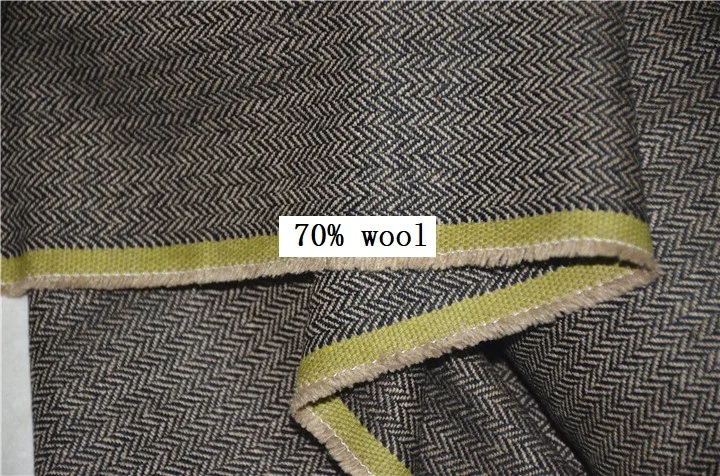 Бесплатная доставка тонкая камвольная 70% шерсть светло-коричневая ткань в елочку