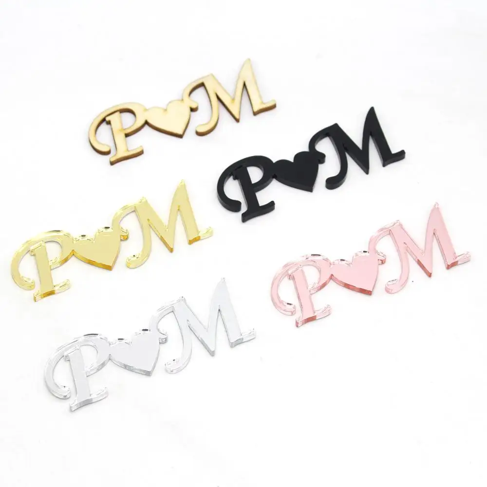 

12 Pcs of The Same Personalized Laser Cut Acrylic Gold Mirror Couple Souvenir Wedding Engagement Wedding Gift Banner Decoration