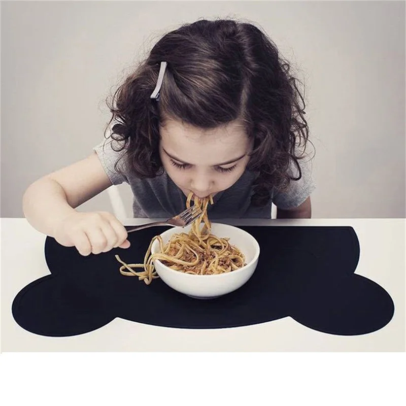 Милые медведики/автомобили из силикона - подставки для тарелок, салфетки на стол, коврики для детей, протекторы для посуды, декоративные аксессуары для кухни на ужин.