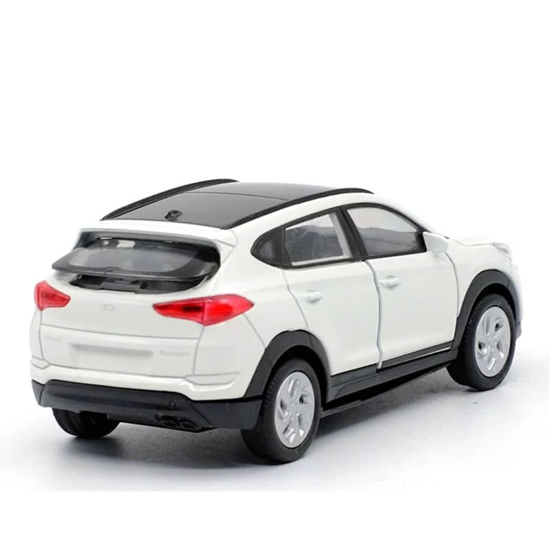 WELLY 1:36 Tucson SUV литый под давлением автомобиль из сплава модель игрушки с откидной