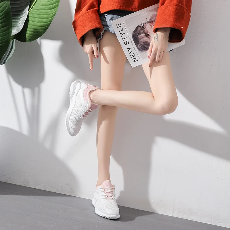 Белые кроссовки женская обувь сезон осень-зима коллекция 2019 года модная зимняя с