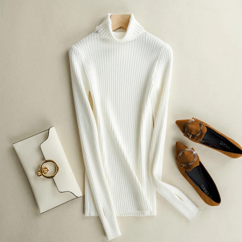 Женский свитер обтягивающий из мягкого материала с высоким воротом осень 2021 |