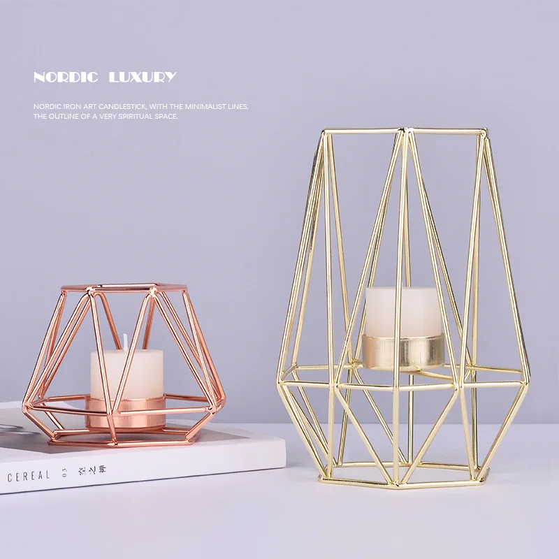 Подсвечник из железной проволоки с геометрическим рисунком подсвечник для