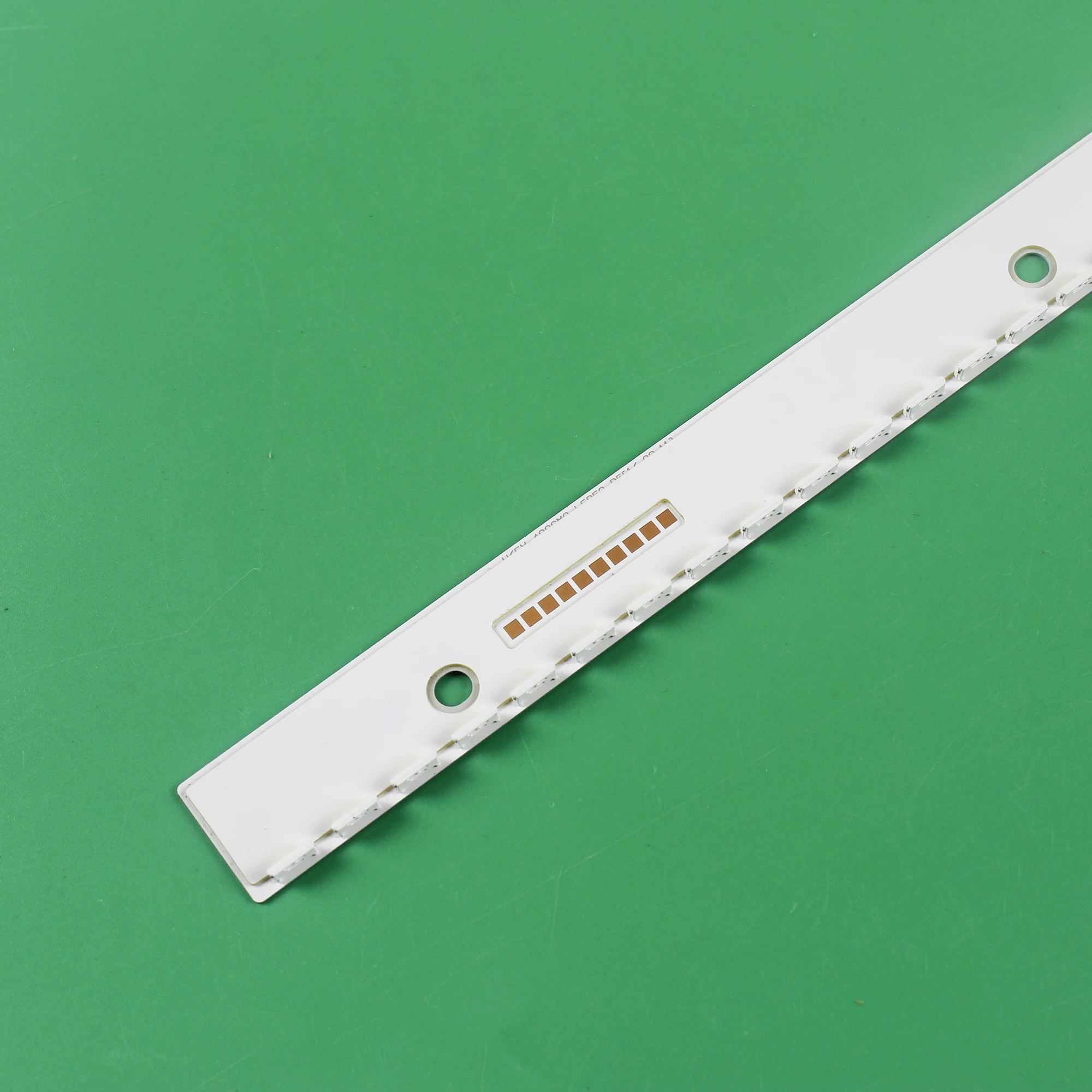 ПОДСВЕТКА LED-ленты 52 лампы для телевизора Samsung 40 дюймов BN96-39504A U6EY_400SMO_LED52_R5 UN40K6250 UE40K5579 UE40K5600 UE40K5672 UN40K6500 и др.