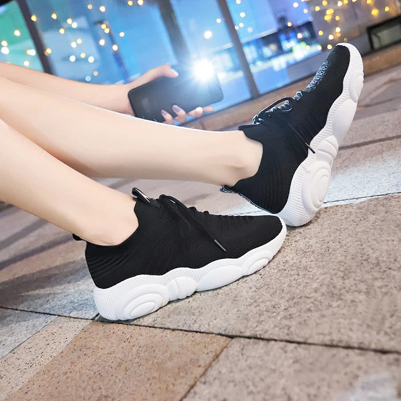 Женские сетчатые дышащие кроссовки плоская подошва на шнуровке светильник