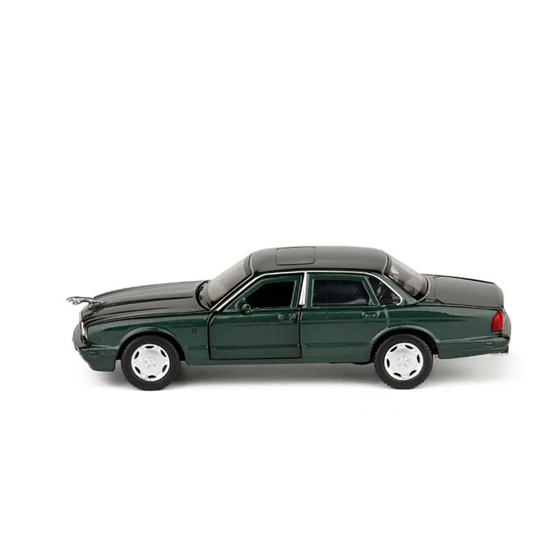 Модель игрушечного автомобиля 1/36 04 XJ6 копия мини из сплава Авторизованная