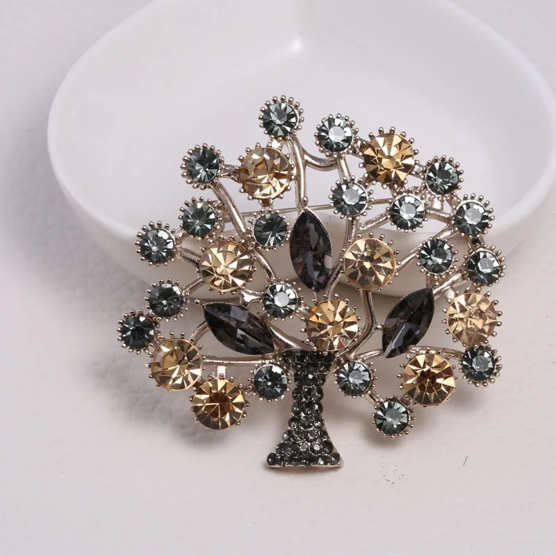 

Beadsland Alloy Inlaid Rhinestone Brooch Tree Modeling Fashionable High-end Clothing Accessories Pin Woman Gift MM-579