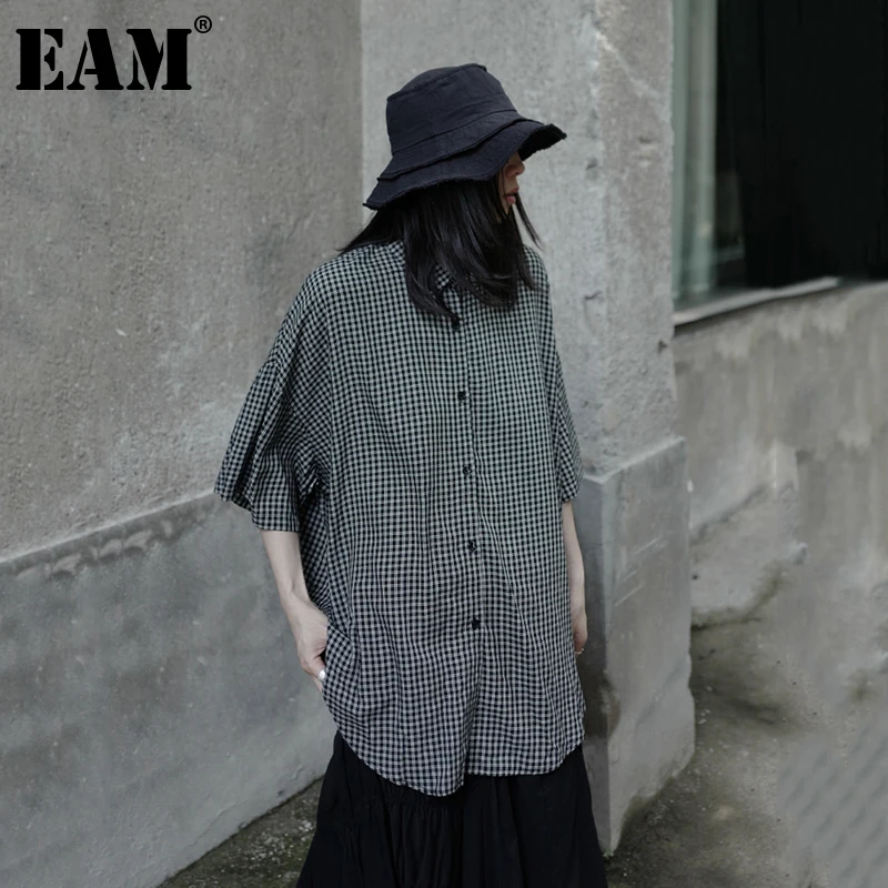 

[EAM] Women Black Plaid Stitch Big Size Blouse New Lapel Half Sleeve Loose Fit Shirt Fashion Tide Spring Autumn 2022 1DB758