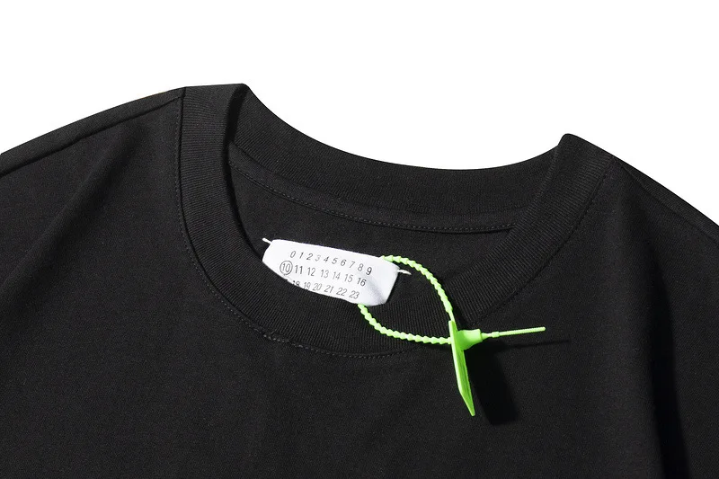 

Fashion Letter Embroidery Men T-shirt Casual Brand Short Sleeve Oversize Couples Women StreetwearT Shirts Summer Unsex Tees MM6