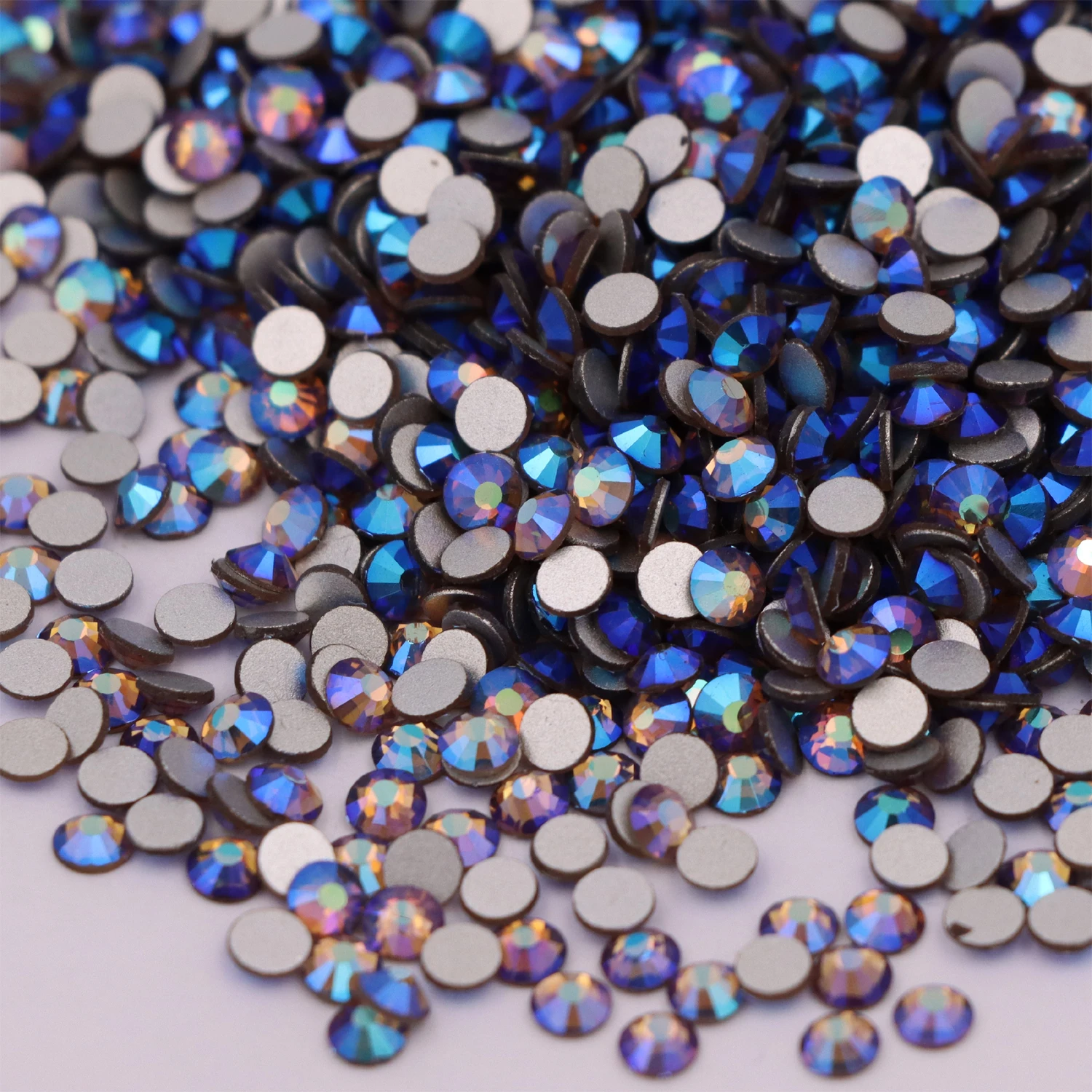 Искусственные камни с плоским основанием клей на не горячей фиксации стразы