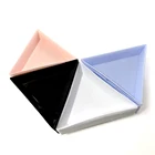 10 шт. 4 цвета Треугольники пластина Nail Art Коробка для лака для ногтей, бусины для ювелирных изделий Органайзер Стразы Алмаз контейнер Маникюрный Инструмент