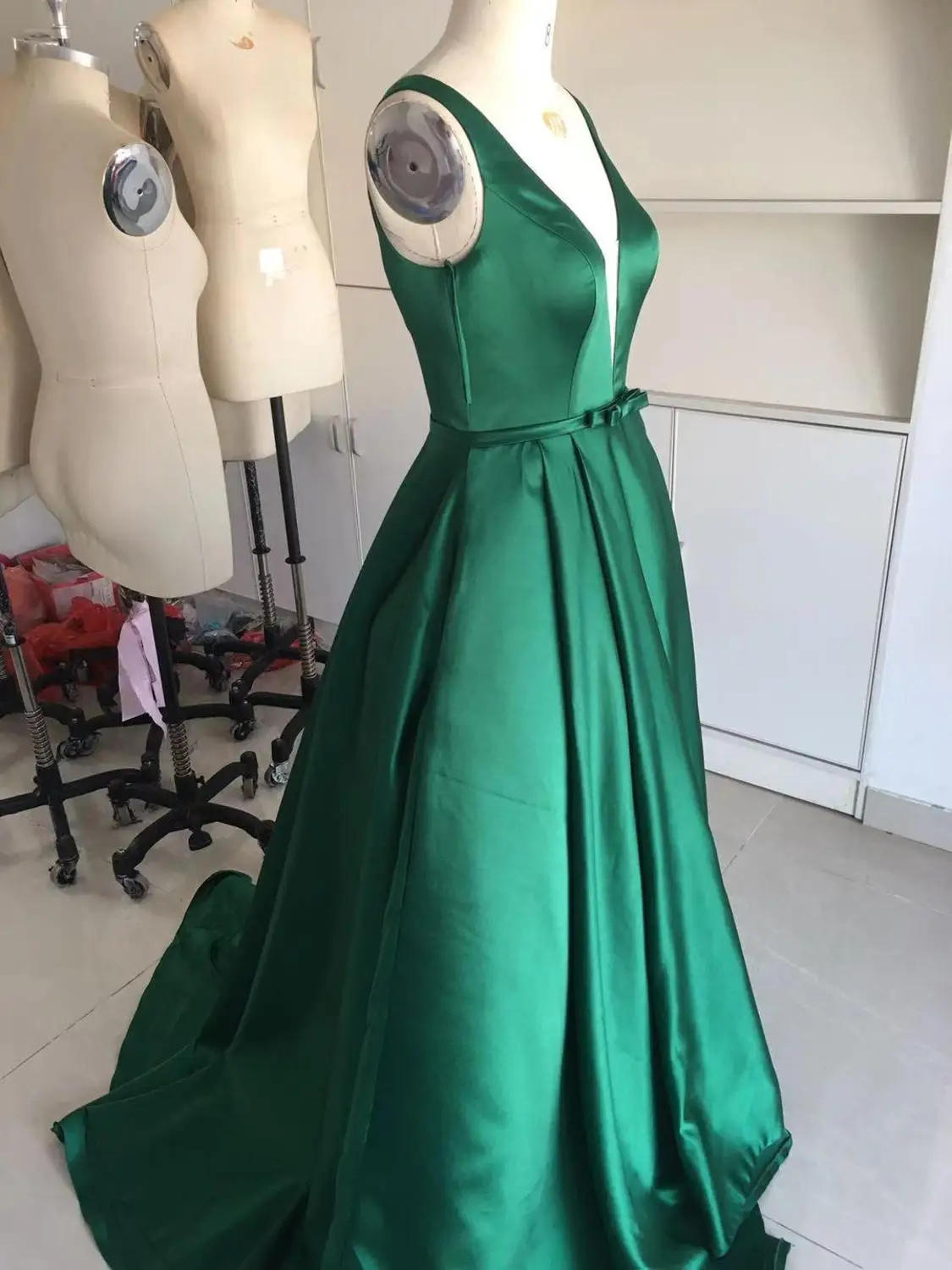 Специальная цена изумрудно зеленые мусульманские Вечерние платья 2019 А силуэт с V