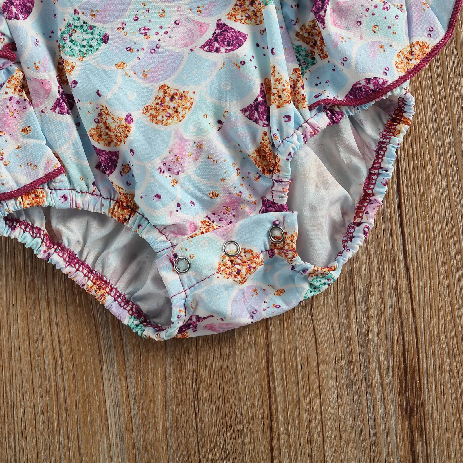 

Baby Romper with Headband, Mermaid Print Square Collar Fly Sleeve Bodysuit+ Hair Band for Girls, 0-24 Months