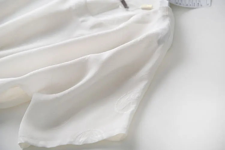 New white jacquard three-dimensional waistband Bat Sleeve Silk T-shirt