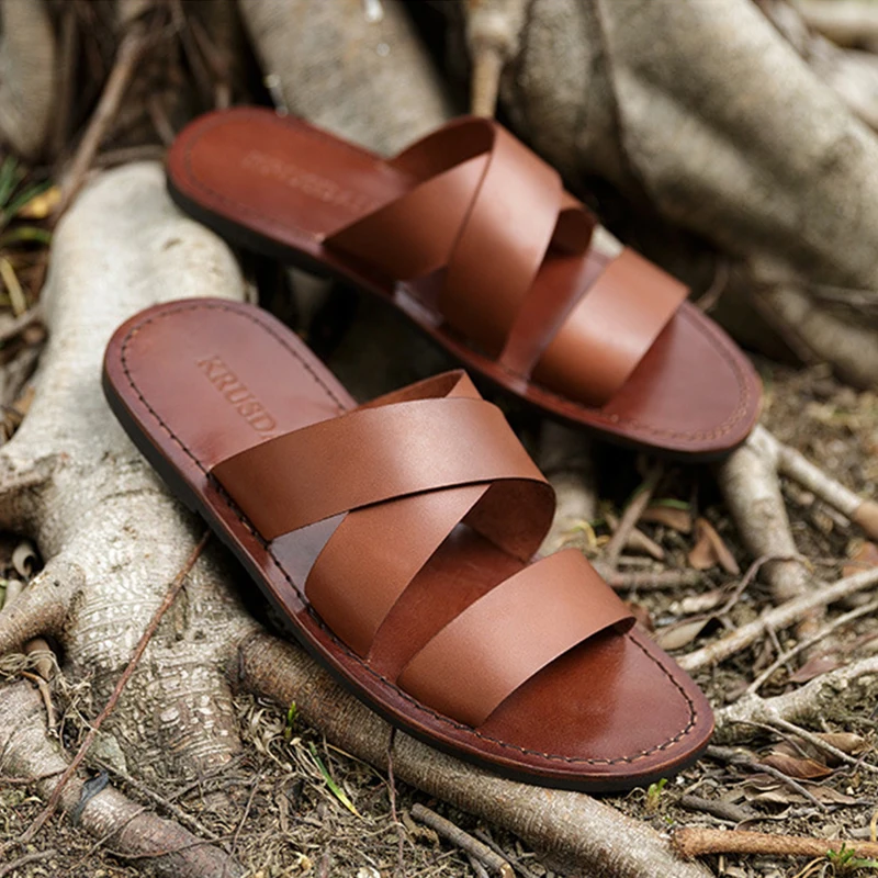 

Phenkang Men slippers light casual soft bottom slippers male summer youth fashion outdoor beach sandals 2020 Mans footwear shoes