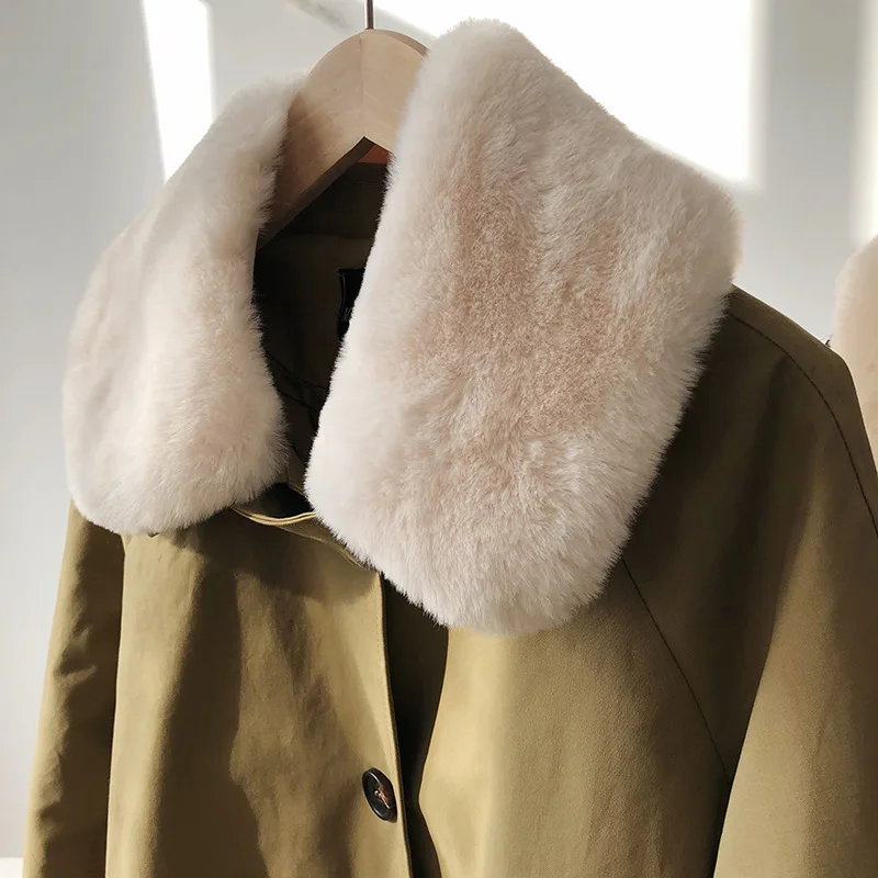 Женская куртка с хлопковой подбивкой меховым воротником и пирожными для работы