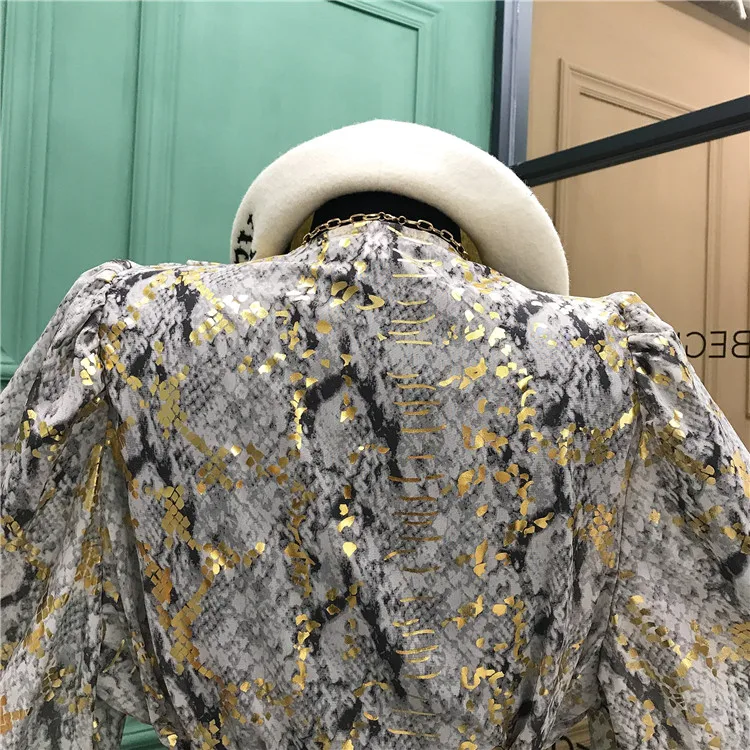 

Vintage Women Gold Stamp Shirts with PU Belt Lady Sexy PU Belt with Pullovers Femme Women Sets