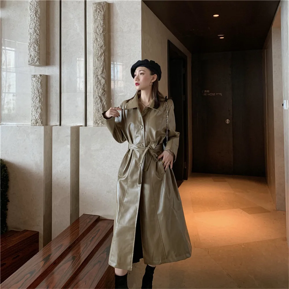 Женская длинная куртка из ПУ кожи черная свободная ветровка с поясом Осенний