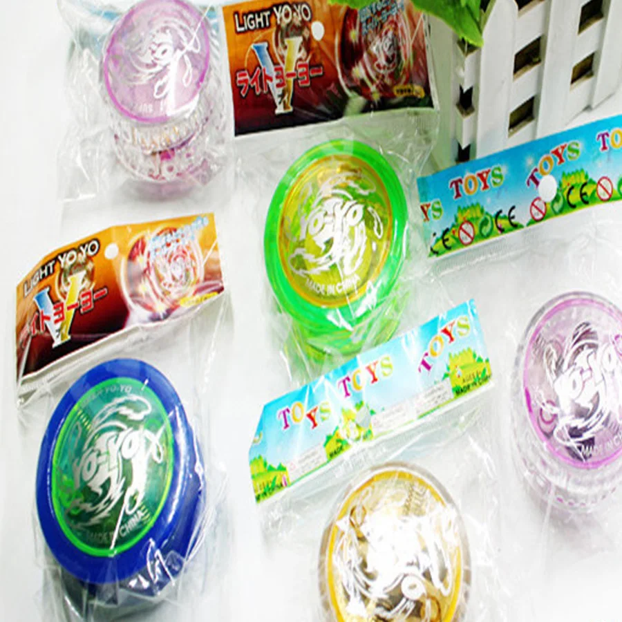 

Pulled luminescent yoyoyo flash yo-yo plastic puzzle creativity A278