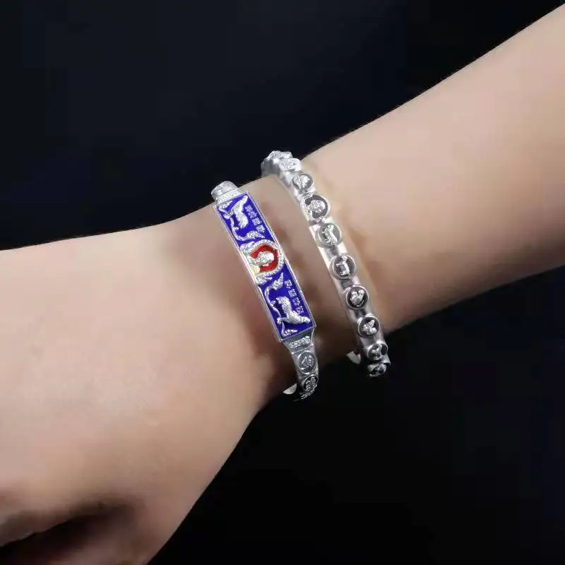 Национальный тренд Таиландская стандартная интегрированность мужской и женский