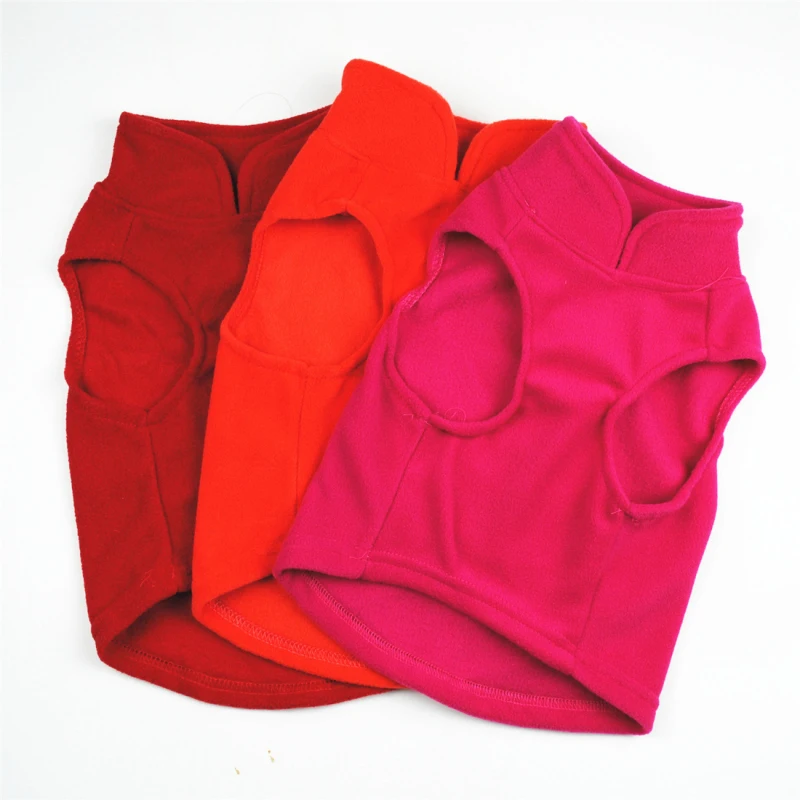 Толстовка с капюшоном для собак жилет ремнем одежда кошек и щенков флисовое