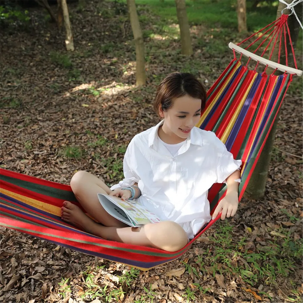 

Outdoor hammock for 1-people colored canvas hammock leisure camping hammock anti-rollover hammock with curved stick