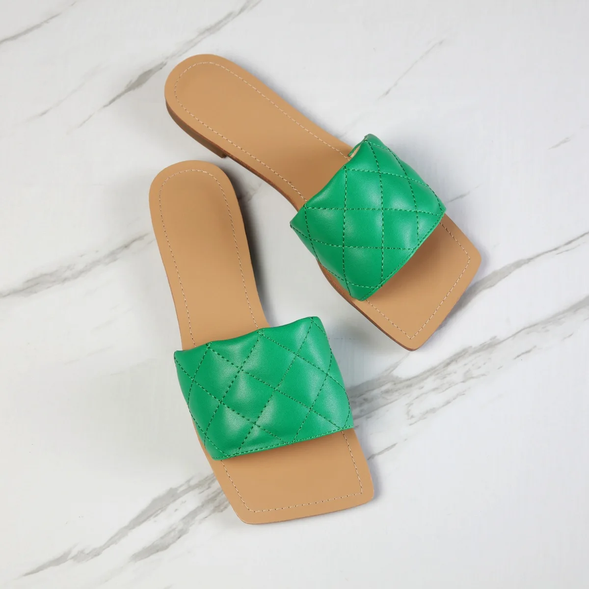 

2021 Nummer new fashion slippers for women to wear casual work foot flat bottom flip-flops factory wholesale processing