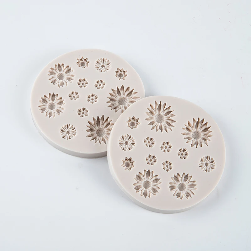 

1pcs Round Daisy Wild Chrysanthemum Flower Shape Silicone Mold Sugarcraft Cake Baking Silicone Mold