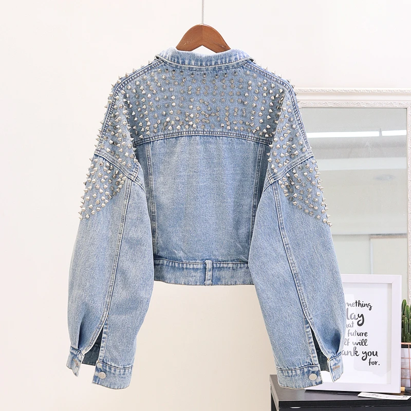 

Coats & Jackets