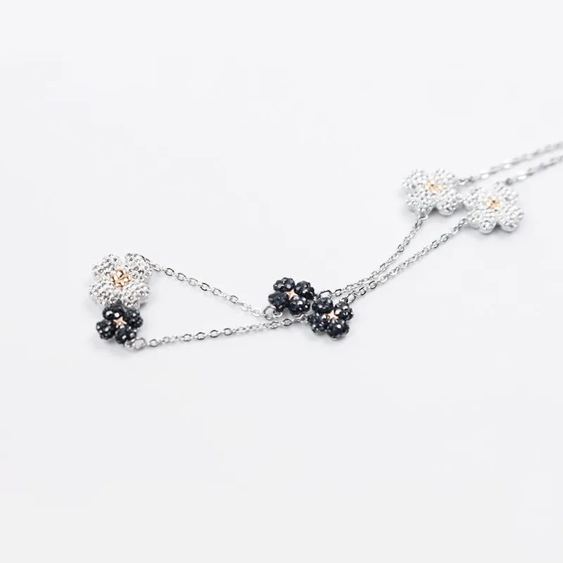 Swarovski элемент черный и белый клевер кристалл луч ожерелье немейнстрим женщин ожерелье в виде цветка